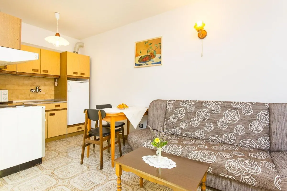 Apartment Robi Punat Croatia
